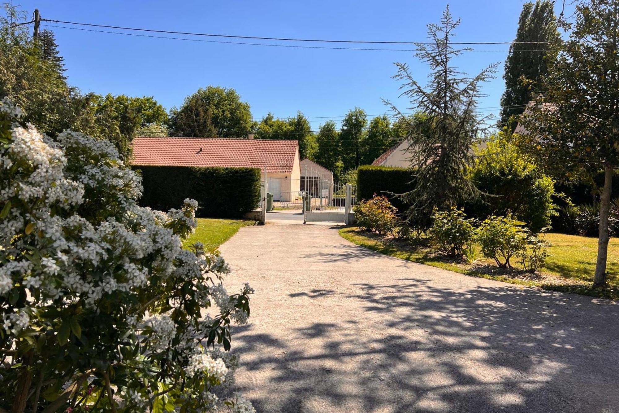 Les Sablons Villa La Houssaye-en-Brie ภายนอก รูปภาพ