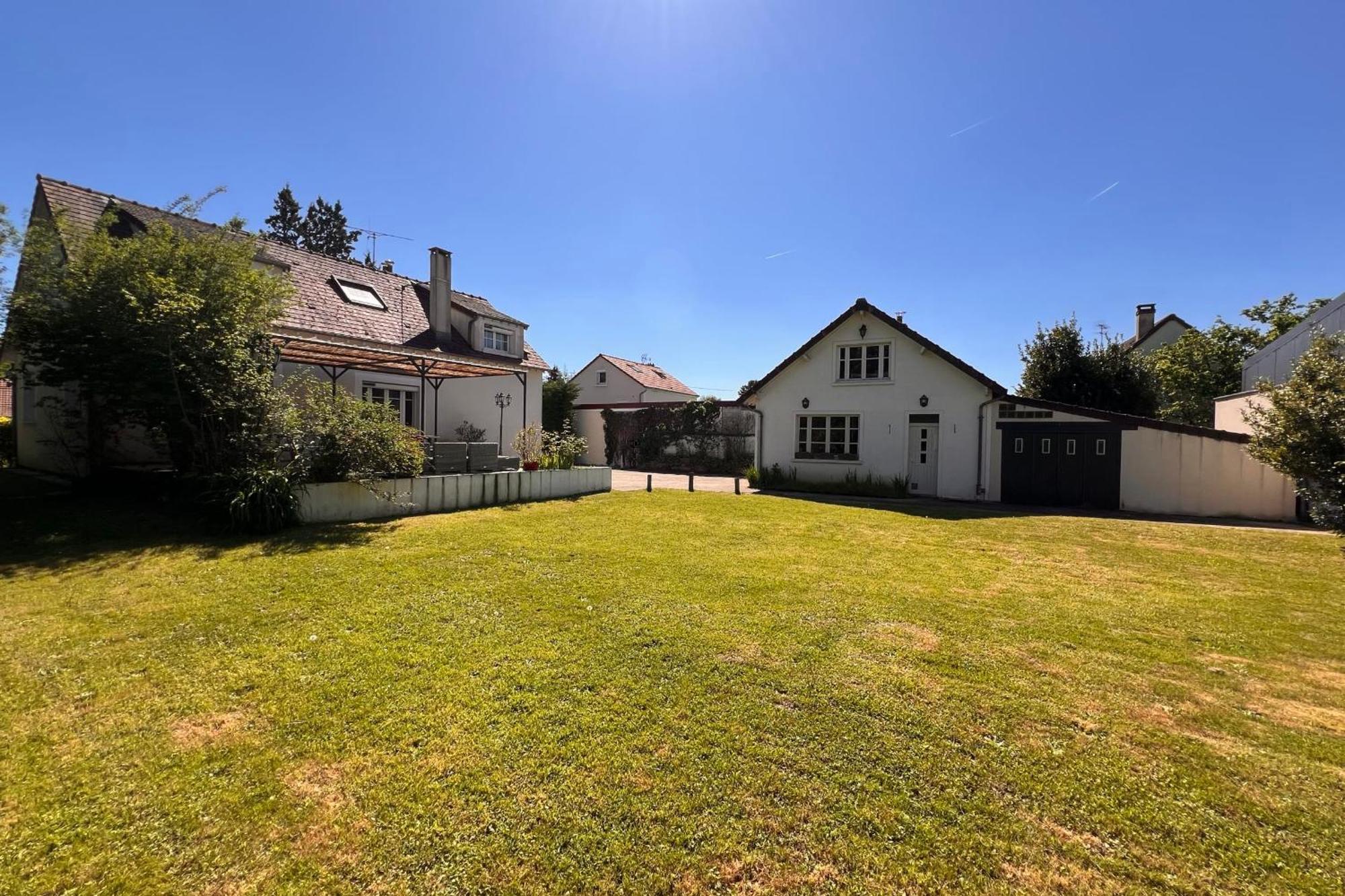 Les Sablons Villa La Houssaye-en-Brie ภายนอก รูปภาพ